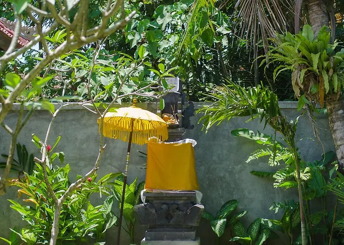 Sayan Romantis Ubud 2*